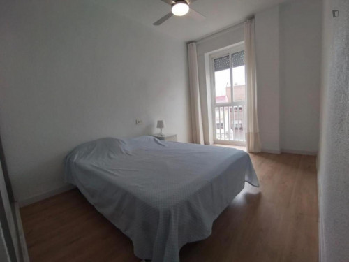 Inviting double bedroom near the Merced campus of Universidad de Murcia