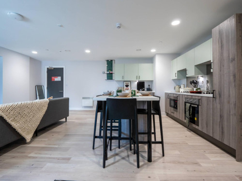 Crown Place - Gallery - 36