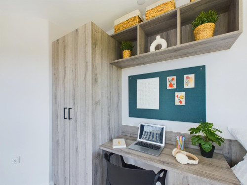 Crown Place - Gallery - 10