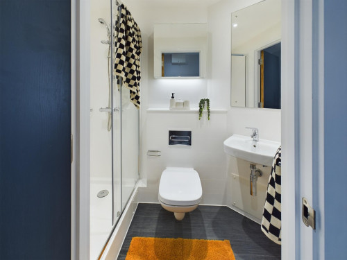 Crown Place - Gallery - 7