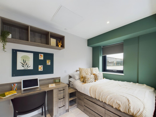 Crown Place - Gallery - 53