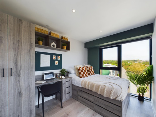 Crown Place - Gallery - 15