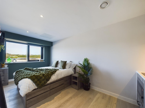 Crown Place - Gallery - 31