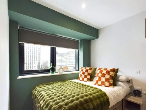 Crown Place - Gallery - 9