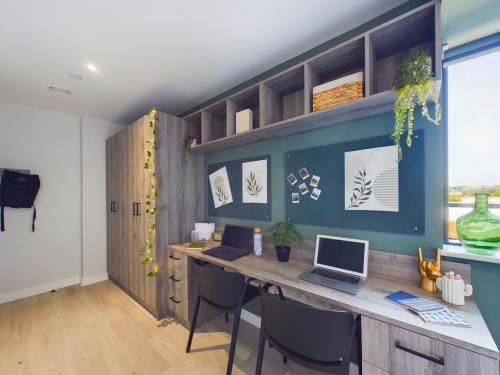 Crown Place - Gallery - 29