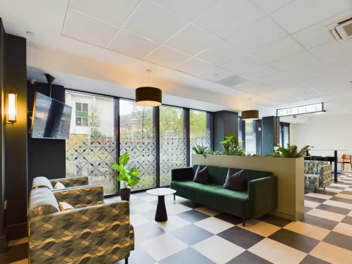 Crown Place - Gallery - 14