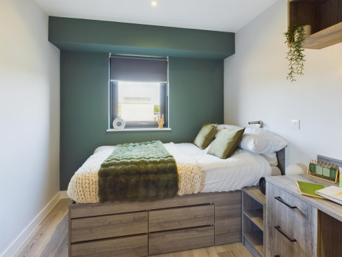 Crown Place - Gallery - 44
