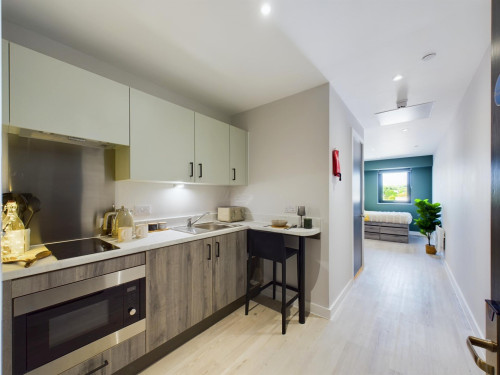 Crown Place - Gallery - 16