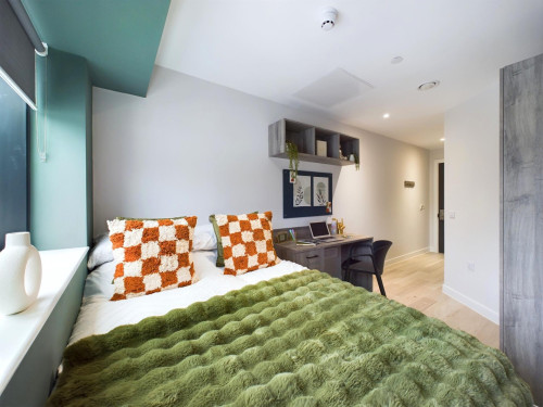 Crown Place - Gallery - 42
