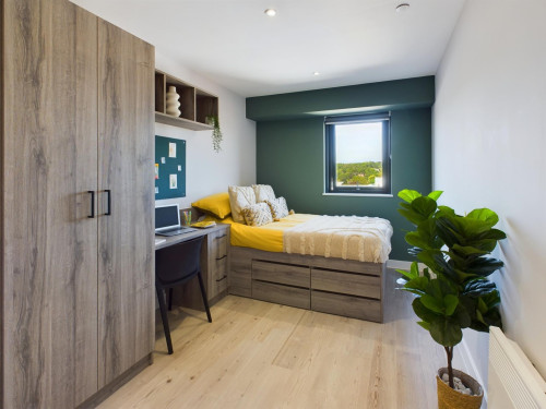 Crown Place - Gallery - 43