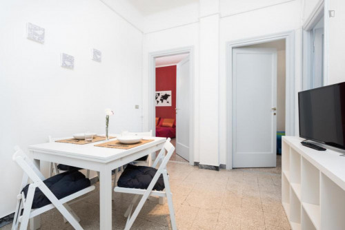 Bright double bedroom in a 4-bedroom apartment near Facoltà di Psicologia Sapienza Università di Roma