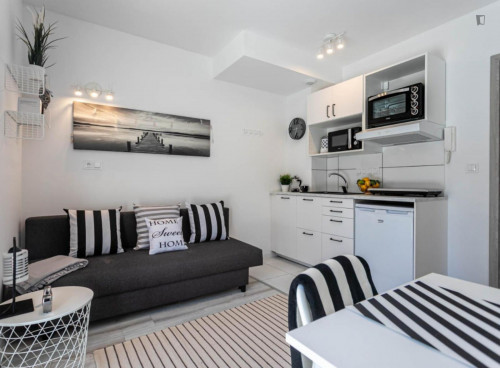 Studio with garden 25 minutes Warsaw's center, close to SWPS University