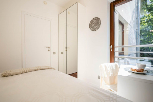 Beautiful 2-BedRoom Apartment near Metro Wilanowska in Warsaw