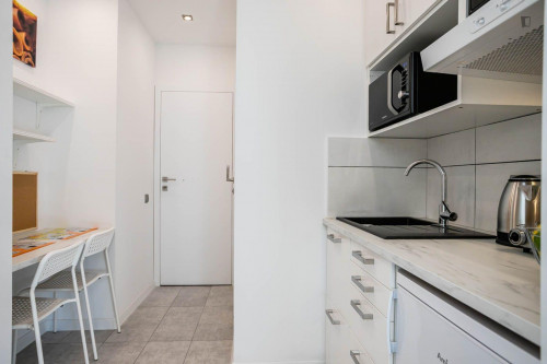 Beautiful 2-BedRoom Apartment near Metro Wilanowska in Warsaw - Gallery - 15