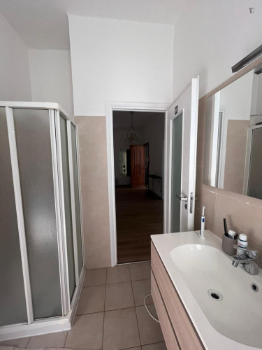 Nice Single Bedroom well connected to Politecnico di Torino