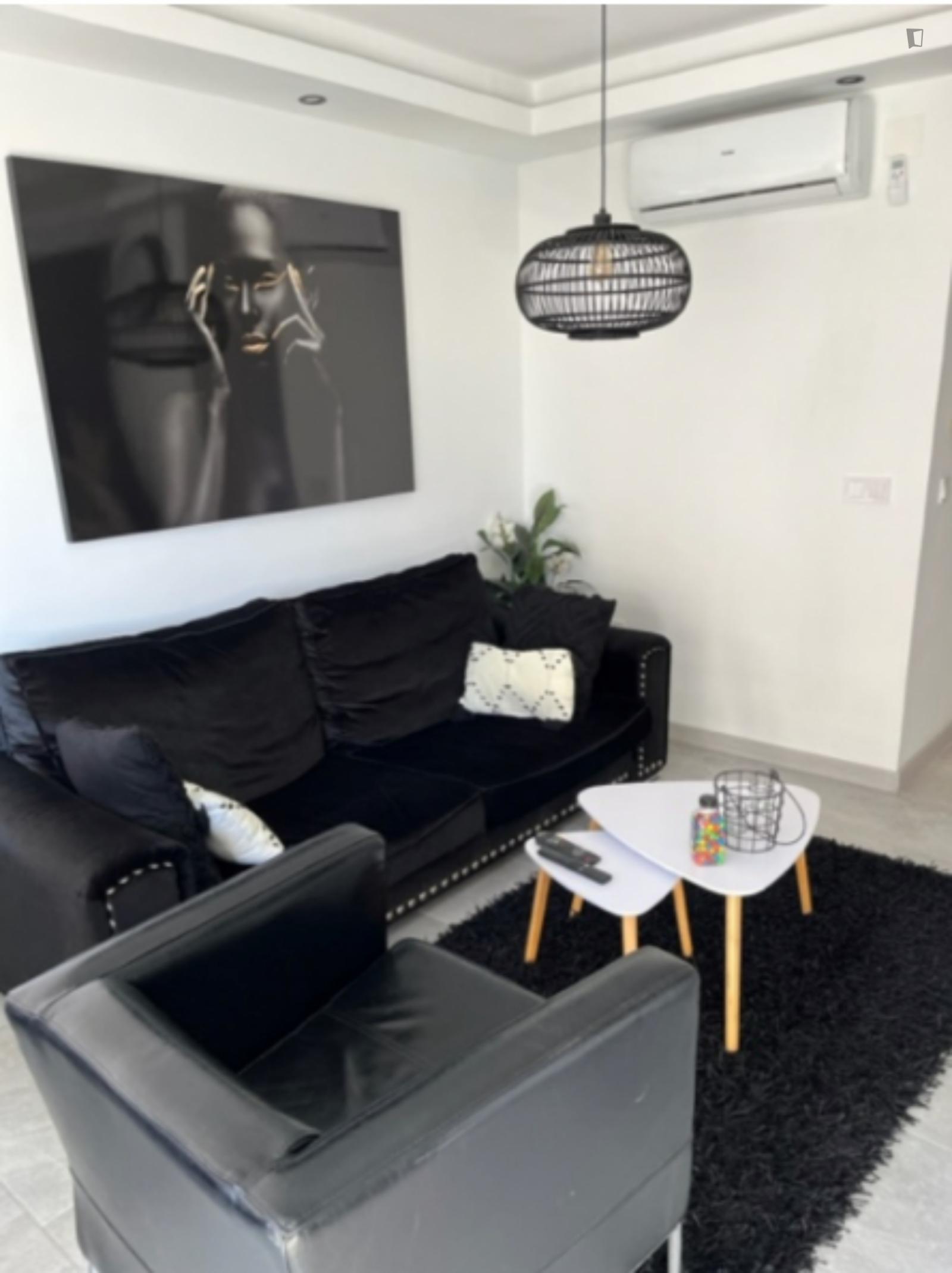 Modern 3 Bedroom Apartment Close To Parc Lo Morant - Modern 3 Bedroom Apartment close to Parc Lo Morant - Gallery - 1