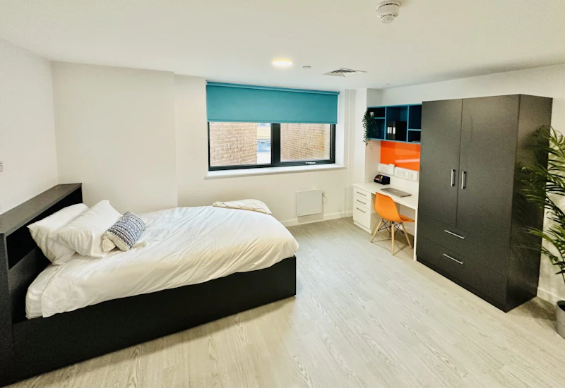  9 Bed Top Floor Ensuite  -  Northgate House  - Gallery -  5