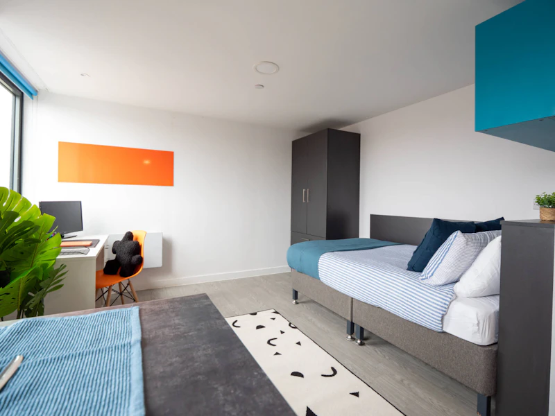  Extra Large Studio  -  Northgate House  - Gallery -  6