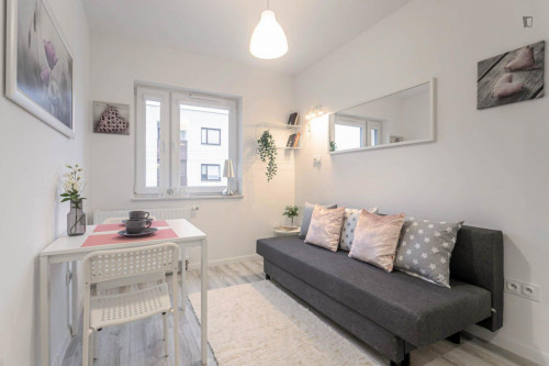 Studio flat 25 minutes to Warsaw's center, close to SWPS University