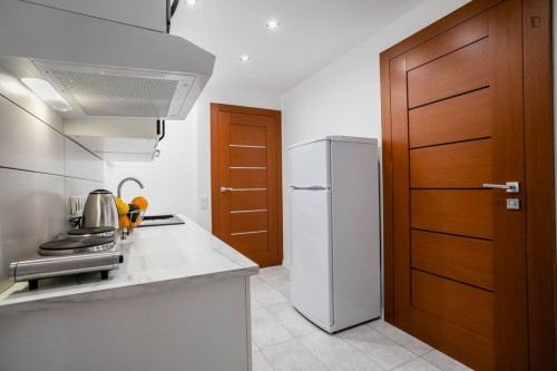 Single room for a girl near Metro Wilanowska, close to Lazarski University - Gallery - 9