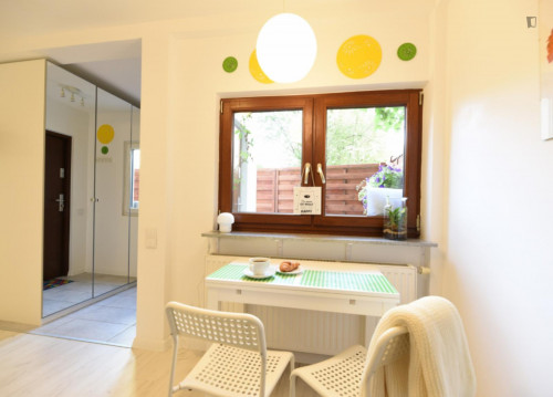 Studio flat near Metro Wilanowska subway station, close to Lazarski University