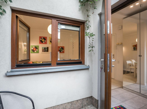 Studio flat near Metro Wilanowska subway station, close to Lazarski University