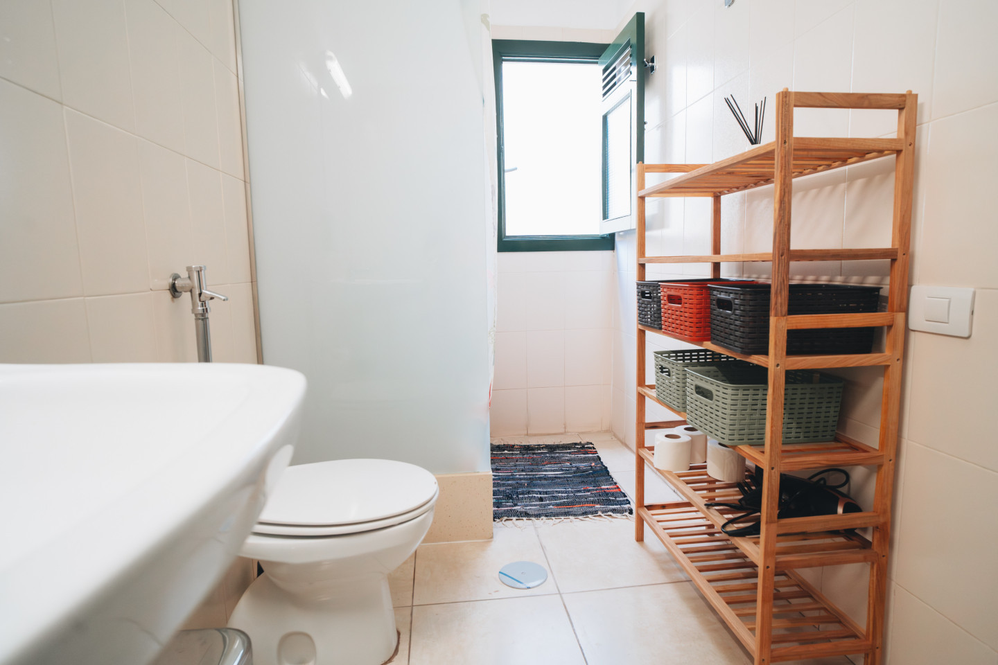 Twin Room – No Window - Sustainable Coliving and Coworking Oasis with Cultural Immersion in San Sebastian de La Gomera House - Gallery - 15