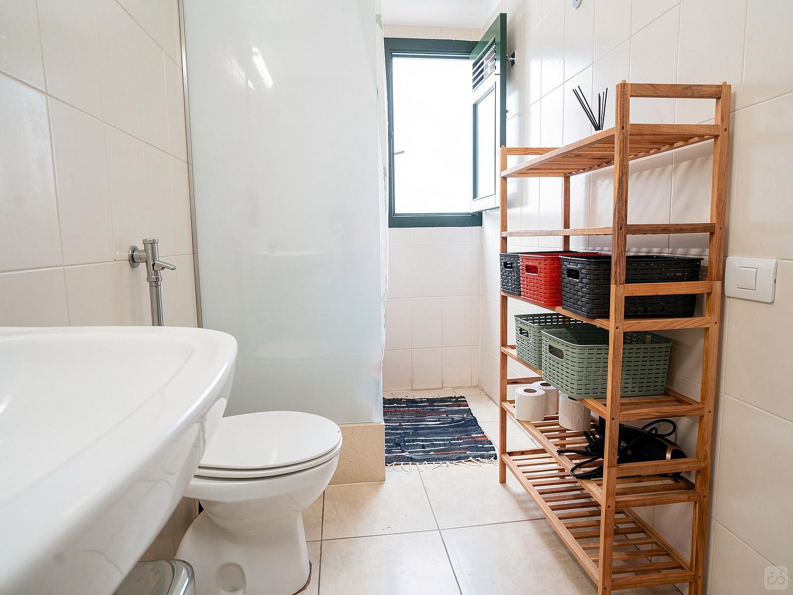 Twin Room – No Window - Sustainable Coliving and Coworking Oasis with Cultural Immersion in San Sebastian de La Gomera House - Gallery - 25
