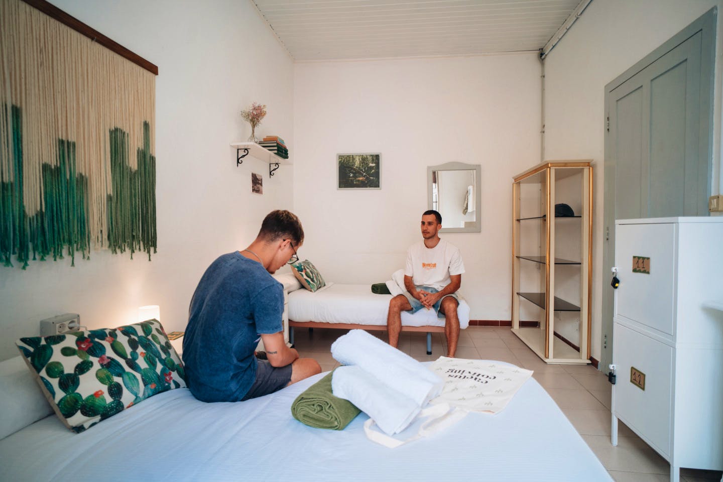 Bed In A 2-Bed Males Only Room - Sustainable Coliving and Coworking Oasis with Cultural Immersion in San Sebastian de La Gomera House - Gallery - 4