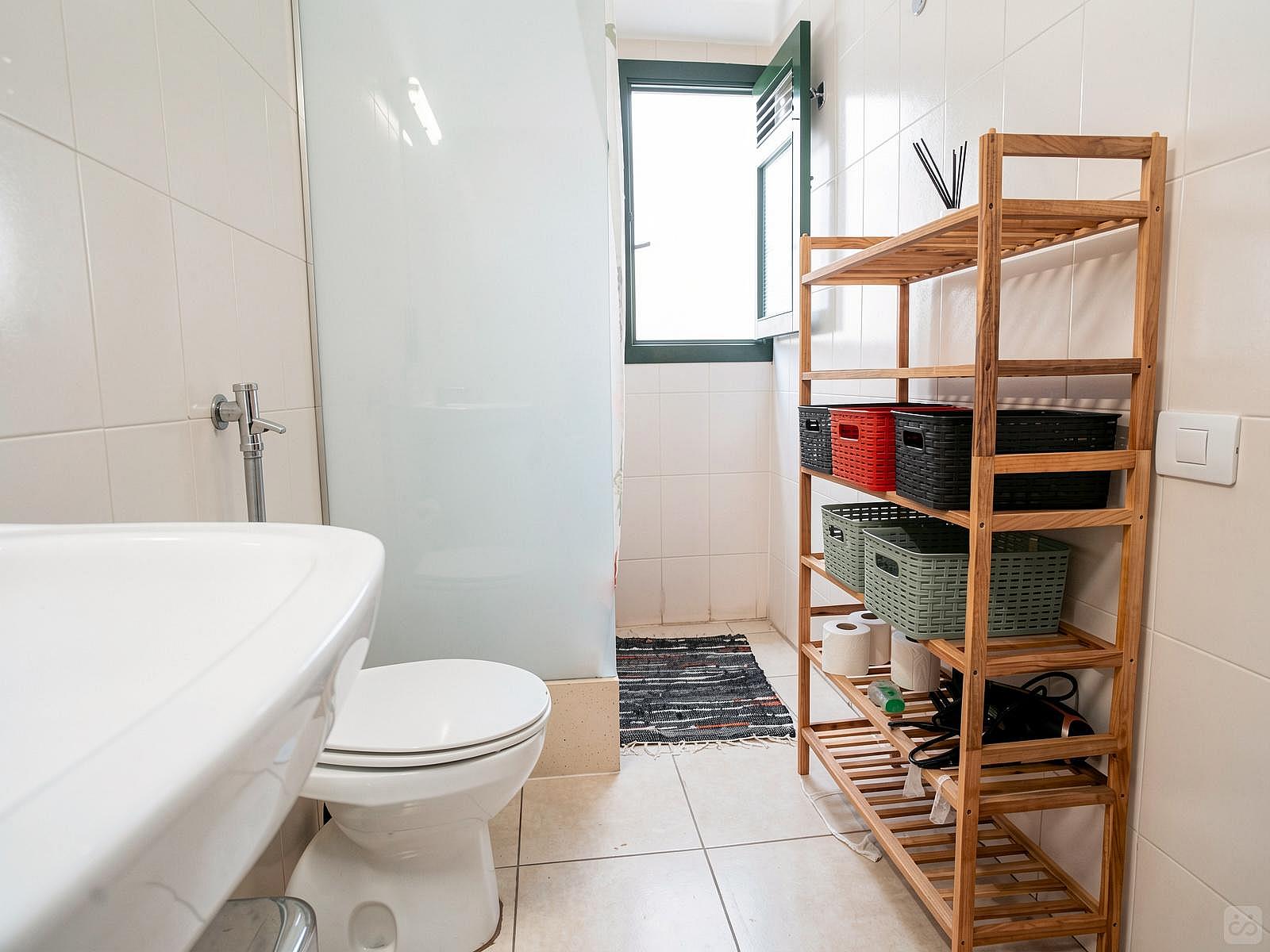 Double Room (double Bed) – Window - Sustainable Coliving and Coworking Oasis with Cultural Immersion in San Sebastian de La Gomera House - Gallery - 30