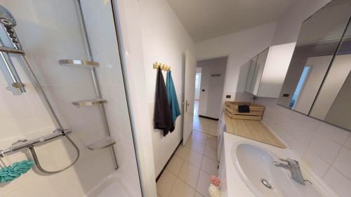 Exceptional Stunning Apt. near Compans