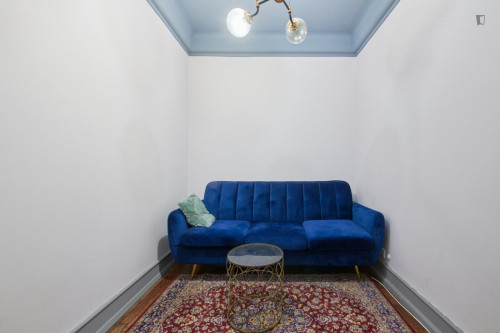 Great looking single bedroom