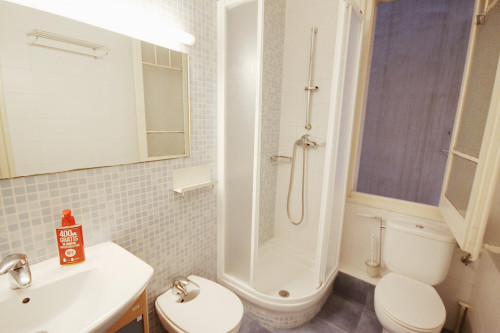 Single bedroom near the Verdaguer metro