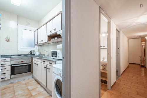 Comfy double bedroom near the Alfons X metro 