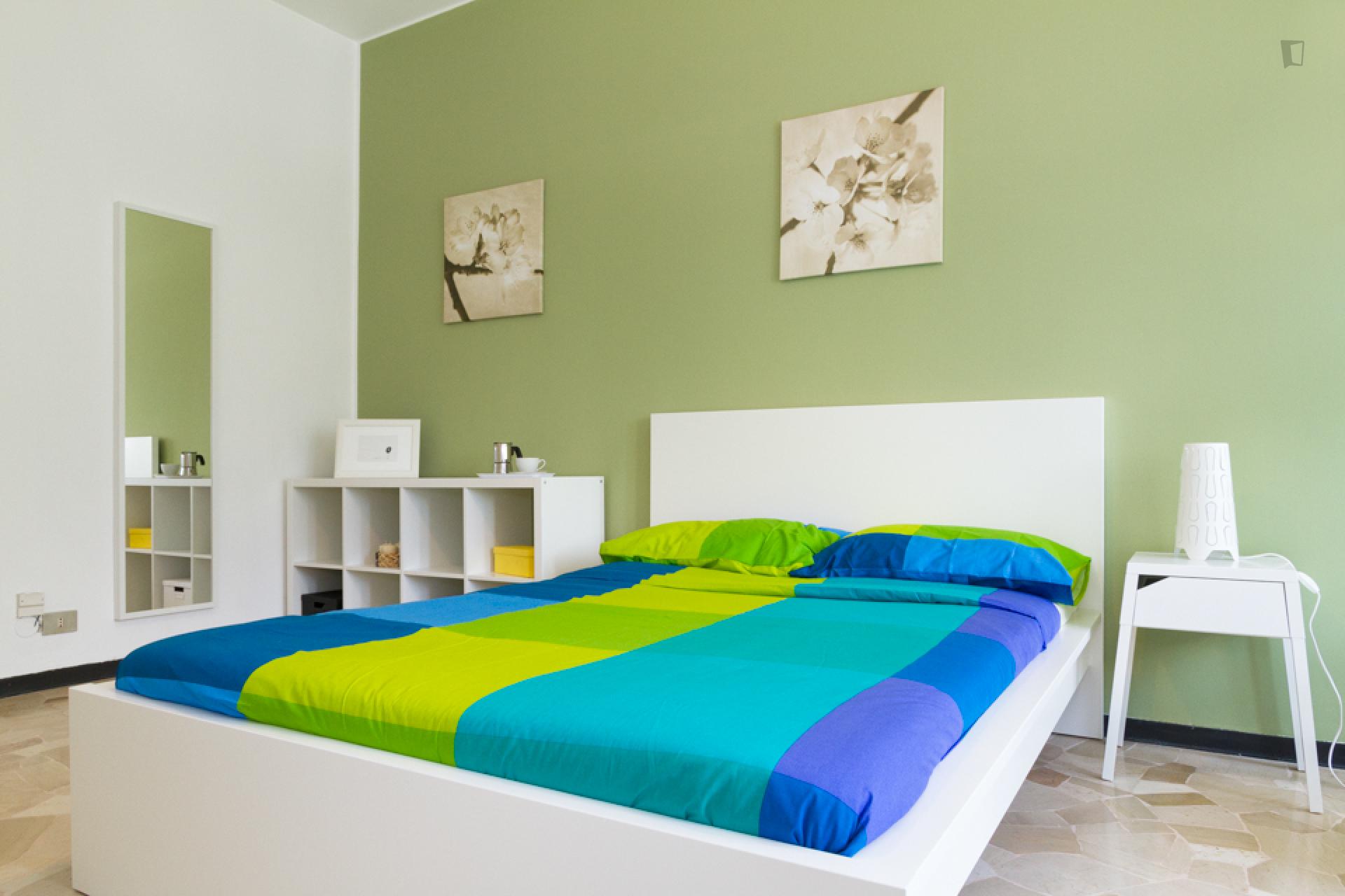 Stunning double bedroom in Centro