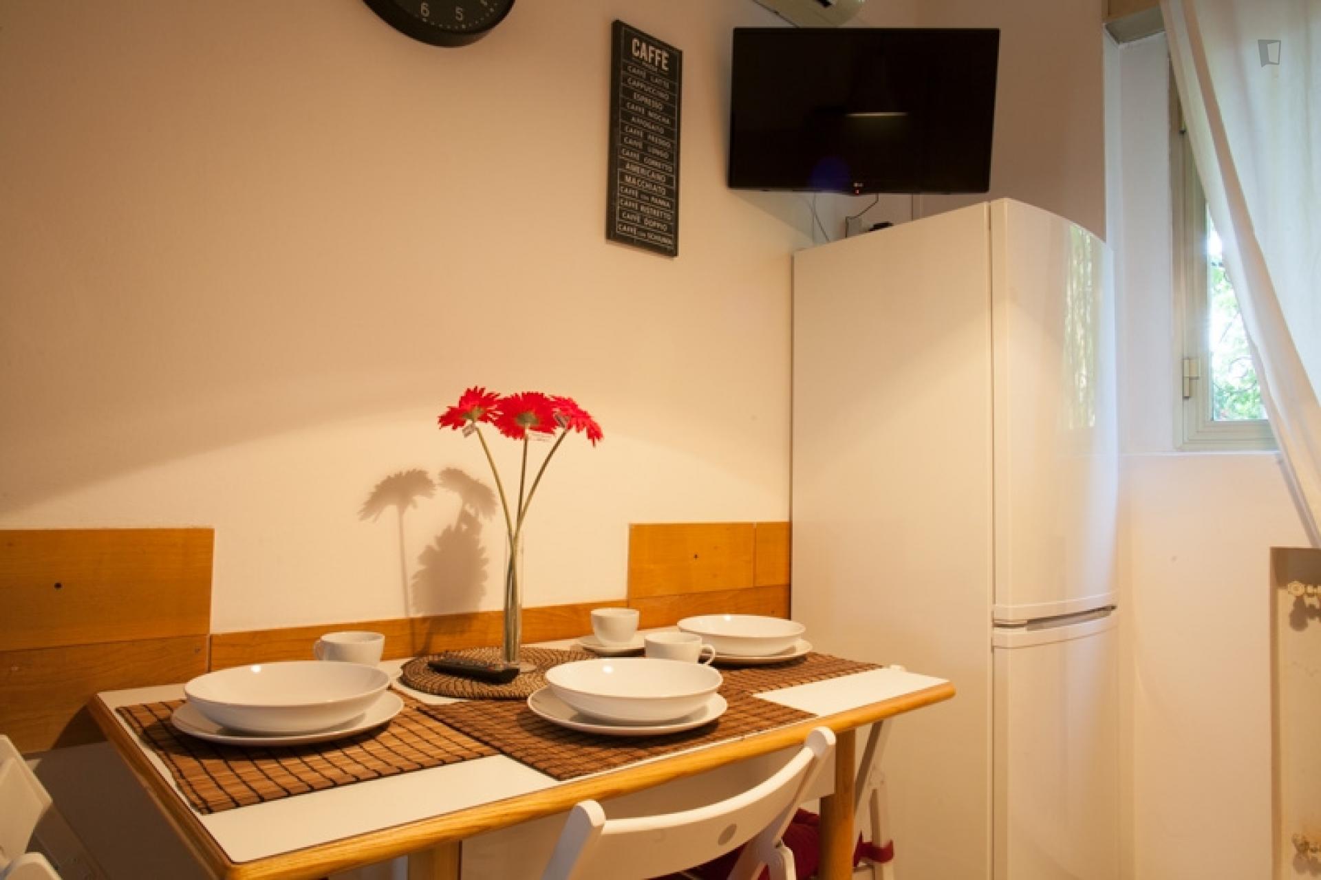 Good-looking single bedroom in San Donato