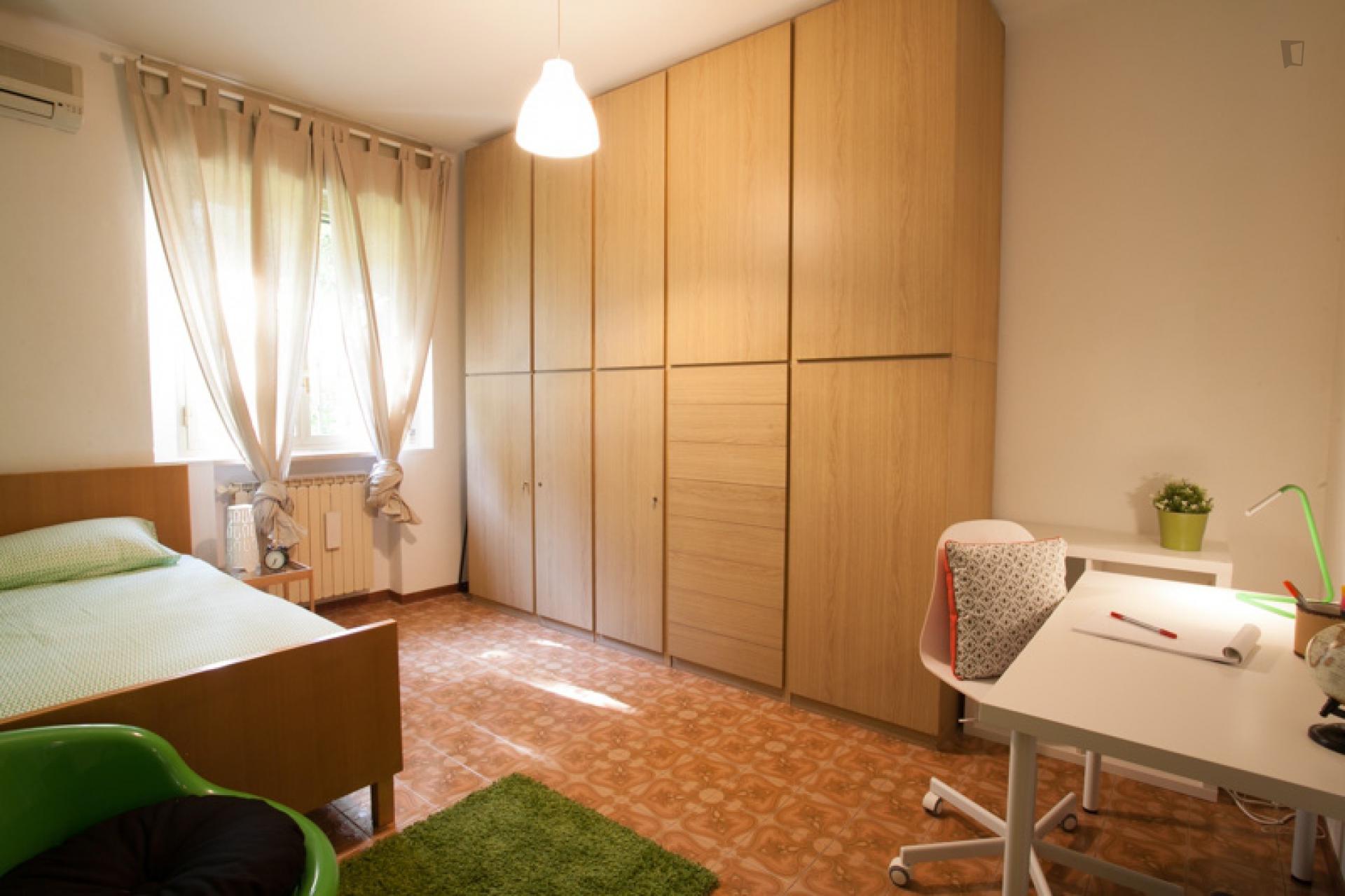 Good-looking single bedroom in San Donato