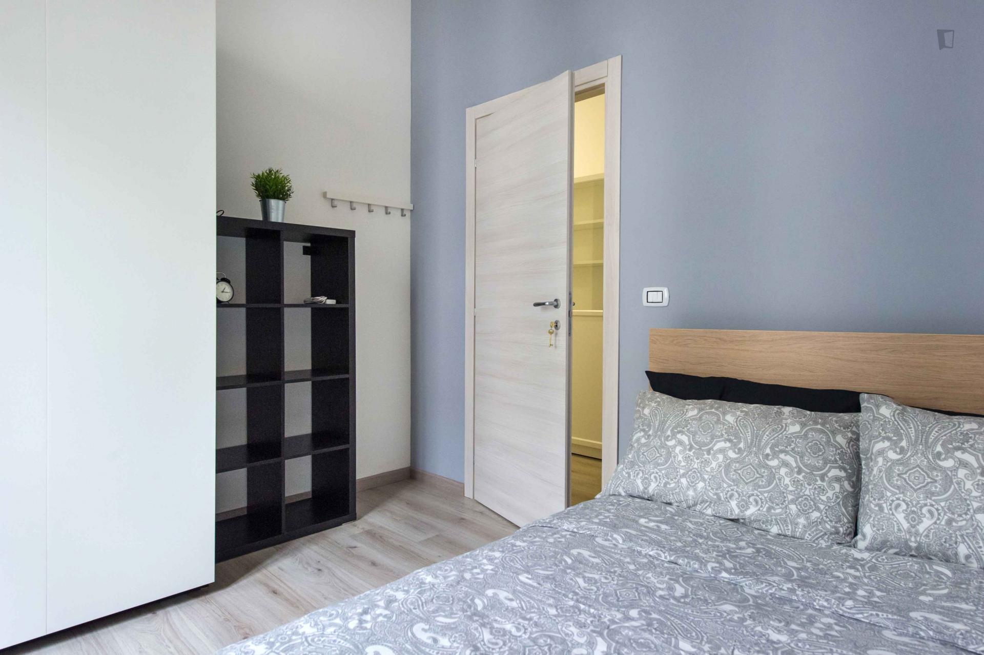 Luminous double bedroom in Centro