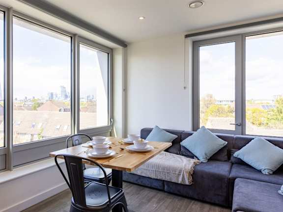  Gold Plus En Suite  -  Great Court  - Gallery -  10