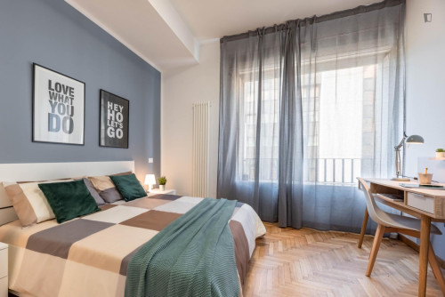 Ample double bedroom in the Padua City Centre