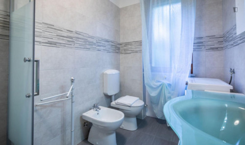 Large 2-bedroom apartment near the Udine train station  - Gallery - 10