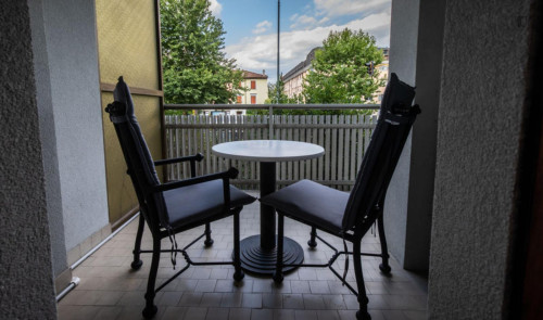 Large 2-bedroom apartment near the Udine train station 