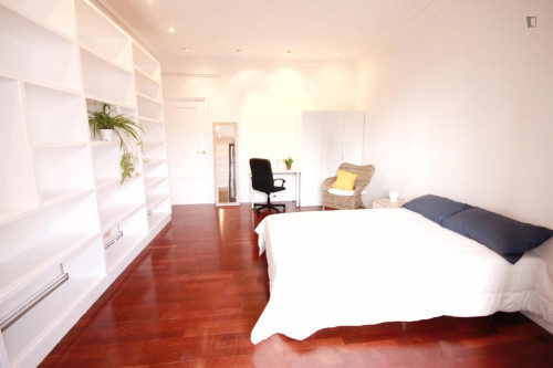 Charismatic double bedroom in Dreta de l'Eixample