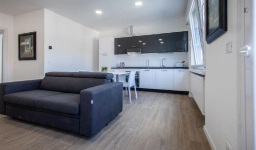 Spacious 1-bedroom apartment in Udine - Gallery - 7