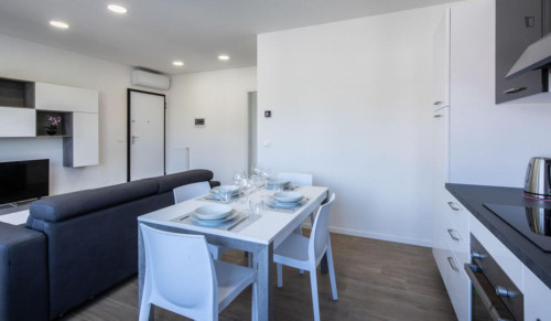 Spacious 1-bedroom apartment in Udine - Gallery - 17