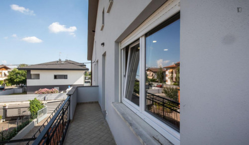 Spacious 1-bedroom apartment in Udine