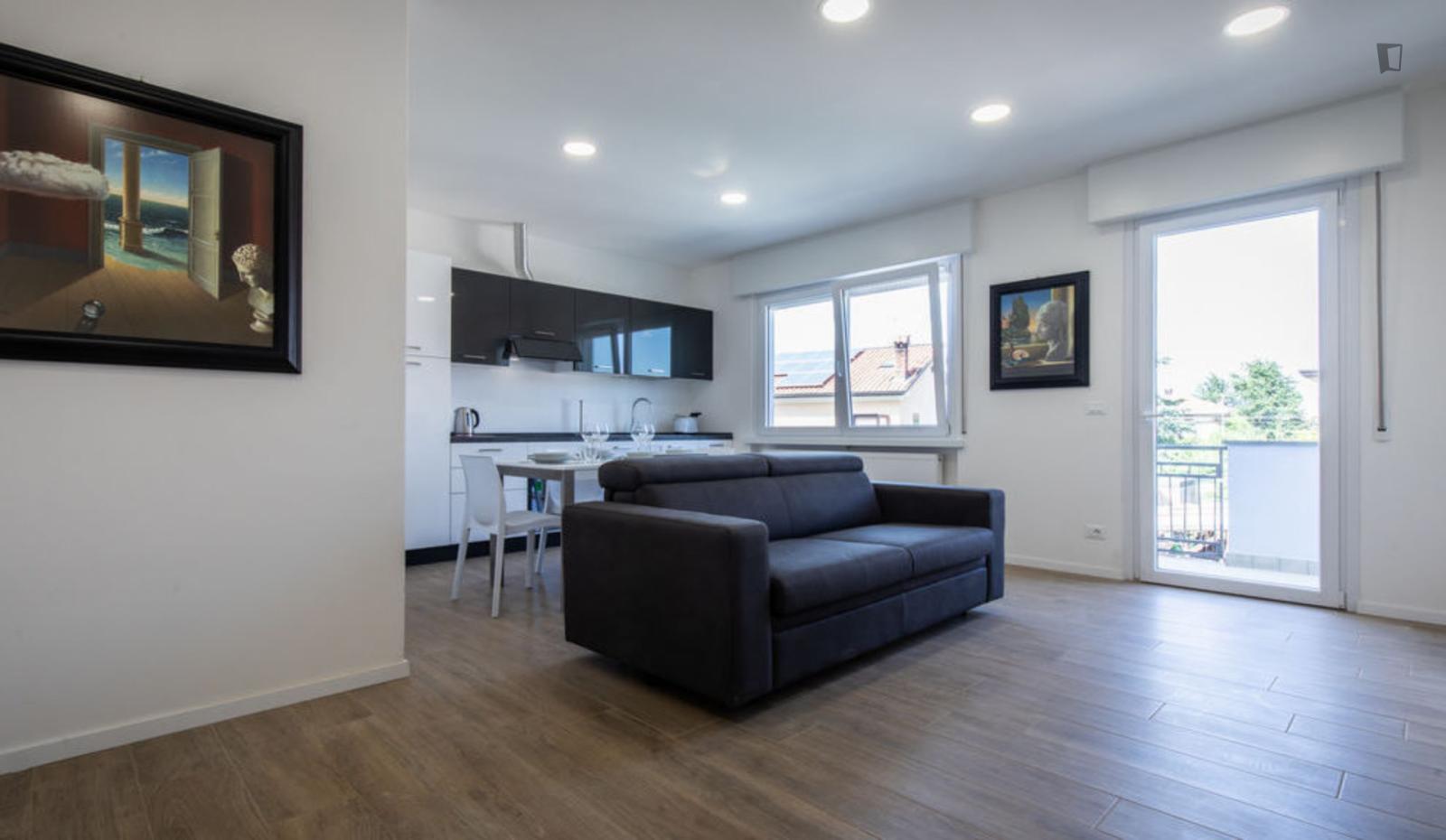 Spacious 1-Bedroom Apartment In Udine - 1