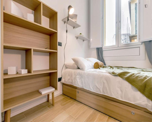 Luminos single bedroom in Aurora