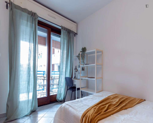 Very pleasant single bedroom in Aurora