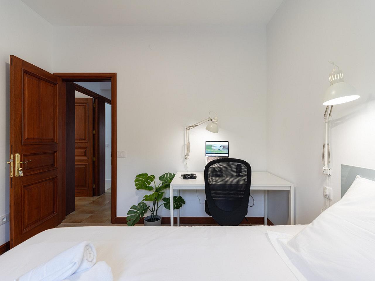 Private Single Bedroom - 14